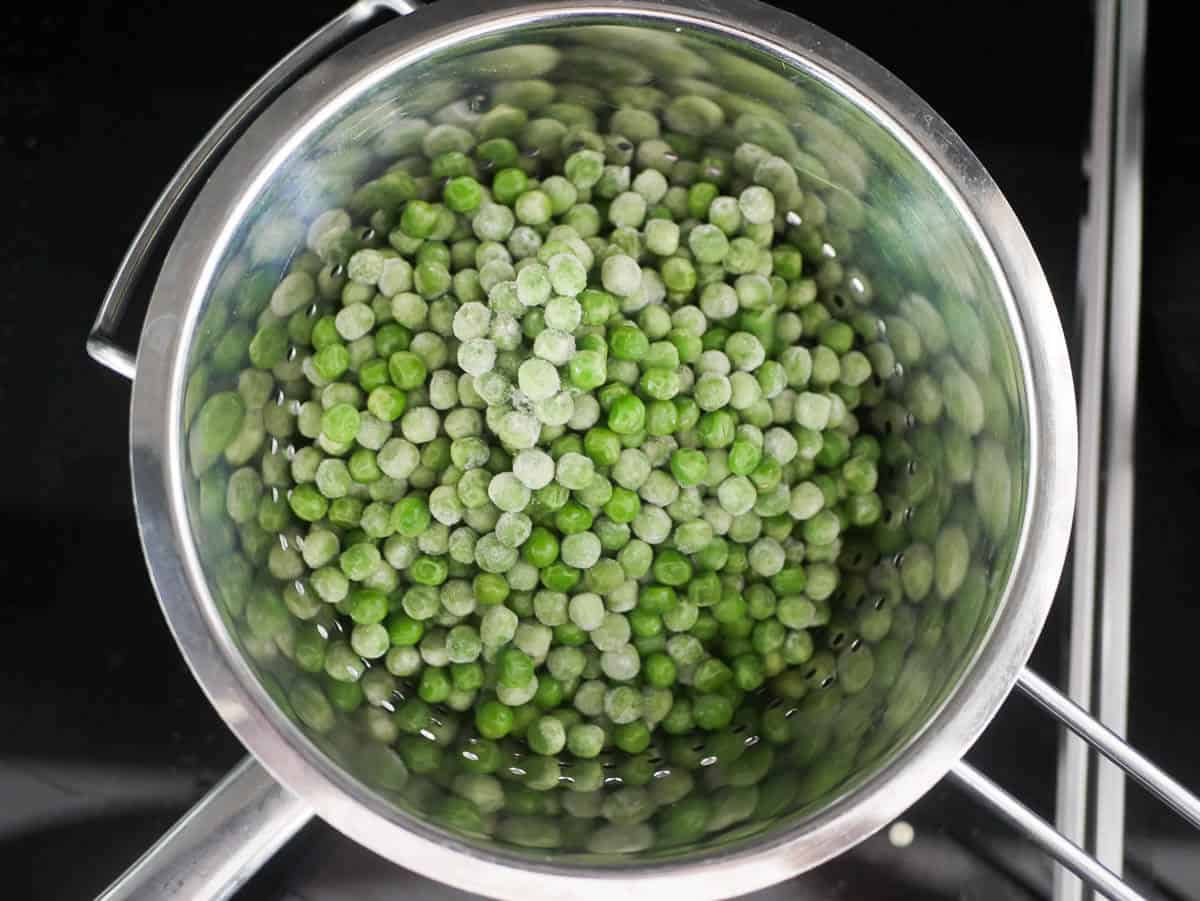 frozen peas in large steamer basket 