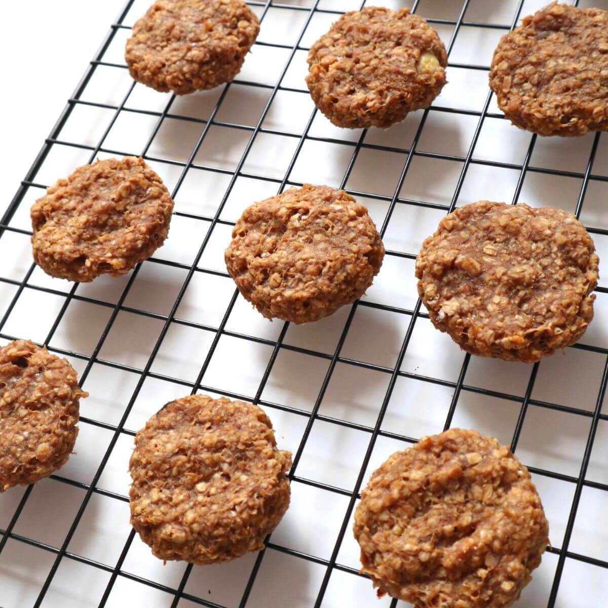 banana peanut butter cookies on a cookie rack